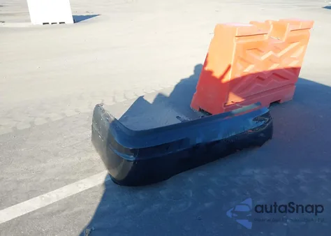 2004 Toyota Corolla Le z USA, uszkodzony, nr VIN 2T1BR32E24C272425